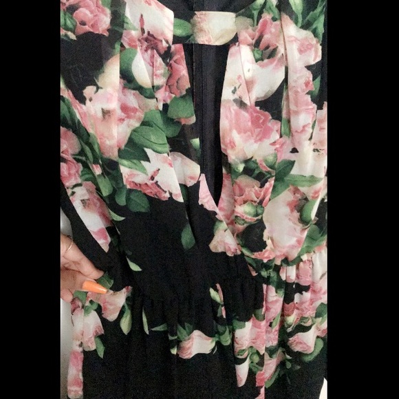 Floral romper - Picture 3 of 9